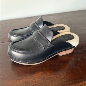 Brunello Cucimelli Black Leather shearling mules 39